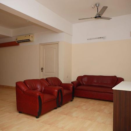 Hotel Tayas Trippapur Zewnętrze zdjęcie